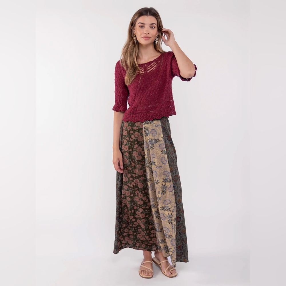 NWT Natural Life Valentina skirt in sage floral size Small